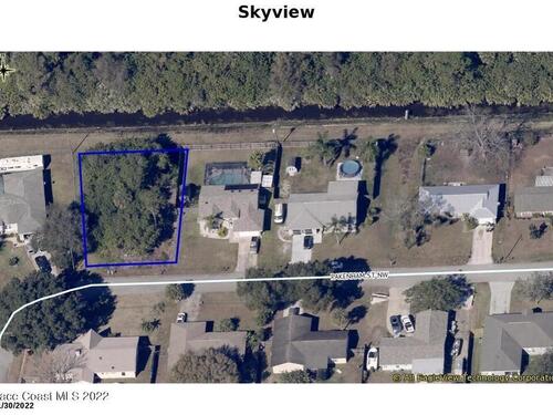 1385 Pakenham Street NW, Palm Bay, FL 32907