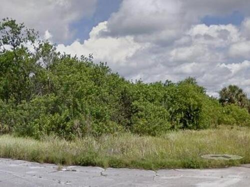 1001 Absher Way SW, Palm Bay, FL 32908