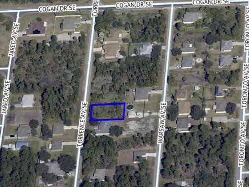 3245 Torrence Avenue SE, Palm Bay, FL 32909