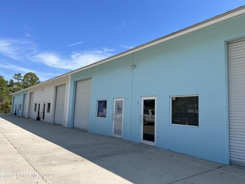 241 Thor Avenue SE, Palm Bay, FL 32909