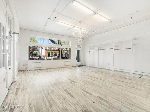 909 E New Haven Avenue, Melbourne, FL 32901