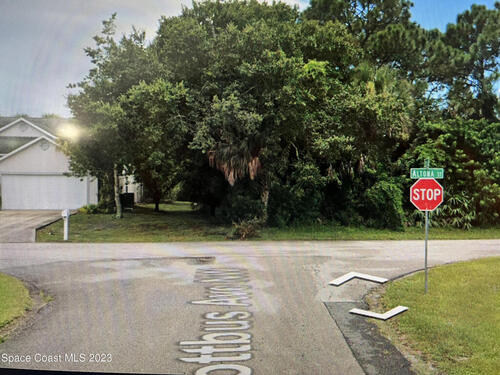 826 Altona Street NW, Palm Bay, FL 32907