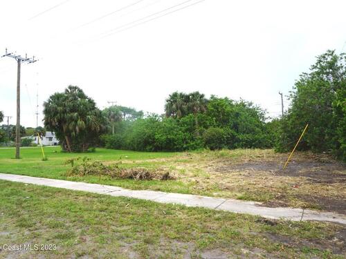 S Deleon Avenue, Titusville, FL 32780