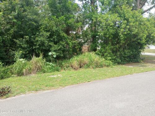 5351 Maravoss Street, Cocoa, FL 32927