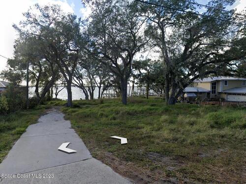 8765 S Tropical Trail, Merritt Island, FL 32952