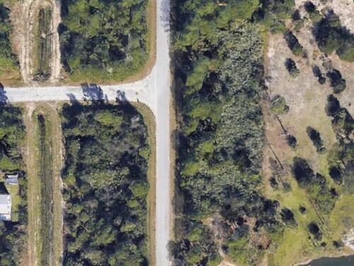 911 Happiness Avenue SW, Palm Bay, FL 32908