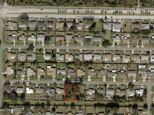 2072 Advana Street NE, Palm Bay, FL 32905