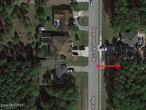 951 Degroodt Road SW, Palm Bay, FL 32908