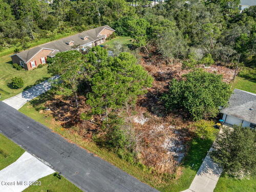 1661 Ricardo Street SE, Palm Bay, FL 32909