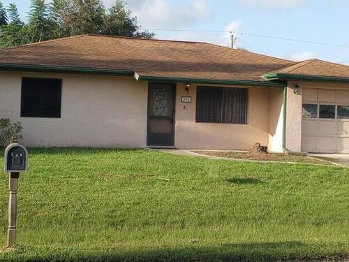 551 Australian Road NW, Palm Bay, FL 32907