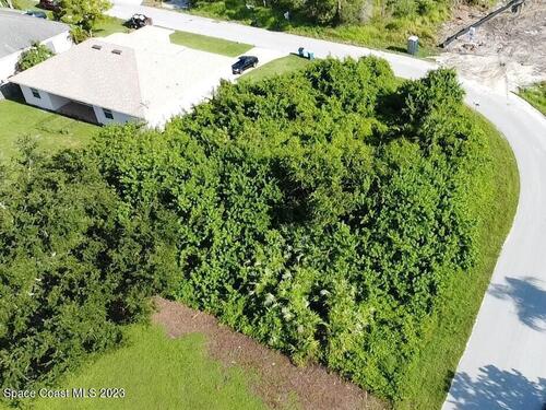 1496 Summer Street SE, Palm Bay, FL 32909