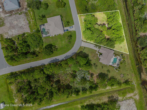 295 SE Crescent Street SE, Palm Bay, FL 32909