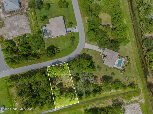 2823 Fortune Avenue SE, Palm Bay, FL 32909
