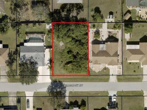 1039 Beacon Street NW, Palm Bay, FL 32907