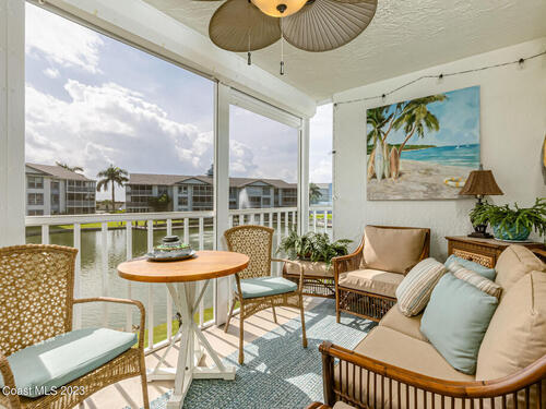 610 S Brevard Avenue, Cocoa Beach, FL 32931