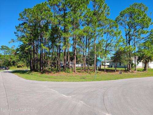 Cor White Cloud & Trilby Rd SW, Palm Bay, FL 32908