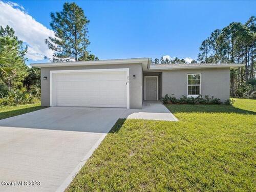 334 Fenton Road SW, Palm Bay, FL 32908