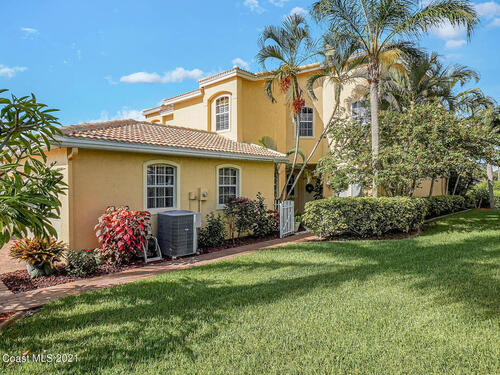 511 Island Court, Indian Harbour Beach, FL 32937