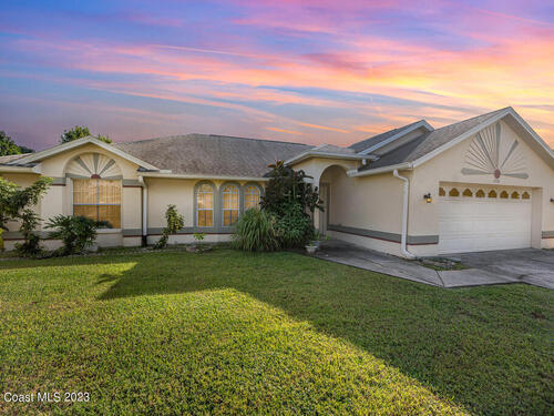 1430 Alberni Street NW, Palm Bay, FL 32907