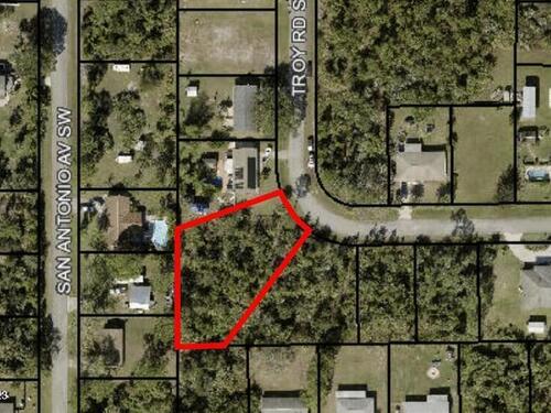 558 Troy Road SW, Palm Bay, FL 32908