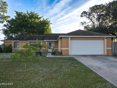 1651 Dallam Avenue NW, Palm Bay, FL 32907