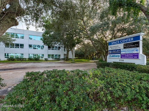 1735 W Hibiscus Boulevard, Melbourne, FL 32901