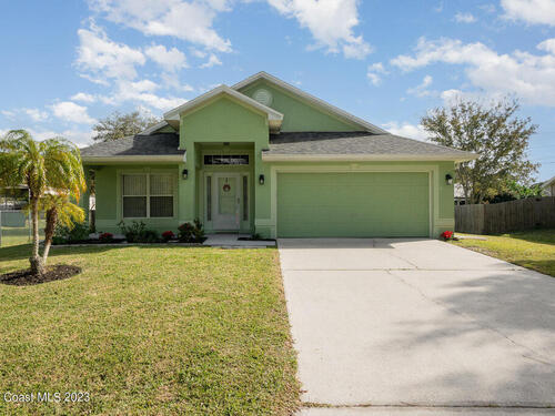 1124 Sapphire Street SE, Palm Bay, FL 32909
