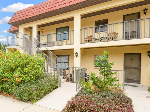 233 Circle Drive, Cape Canaveral, FL 32920