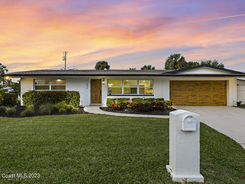 290 Greenway Avenue, Satellite Beach, FL 32937