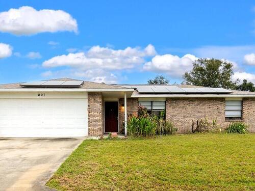 807 Beacon Street NW, Palm Bay, FL 32907